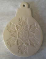 Ornament w snowflake